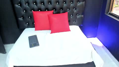 Snapshot of amanda_noir chatting on December 2025 08:29:01 PM amanda_noir online show from December 2025 08:29:01 PM