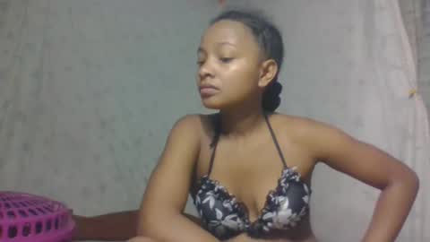 amandaaa25 online show from October 2025 06:00:01 AM