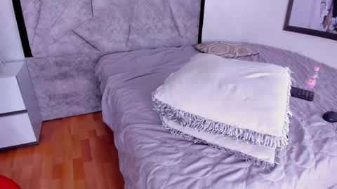 Miss Amanda online show from October 2025 08:18:01 PM
