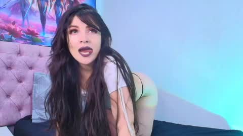 Snapshot of amara_vega chatting on February 2025 02:57:01 PM Amara Vega online show from February 2025 02:57:01 PM