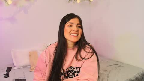 Snapshot of amara_vega chatting on December 2025 07:56:02 AM Amara Vega online show from December 2025 07:56:02 AM