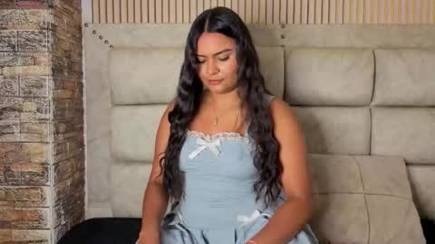 amarahanks_ online show from February 2026 08:32:02 PM