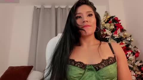 Snapshot of amaraht_ chatting on December 2024 06:30:02 AM Amara online show from December 2024 06:30:02 AM