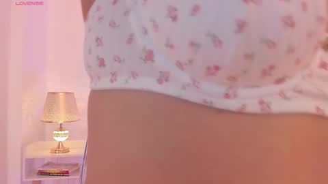 Snapshot of amaraht_ chatting on November 2025 03:01:02 AM Amara online show from November 2025 03:01:02 AM