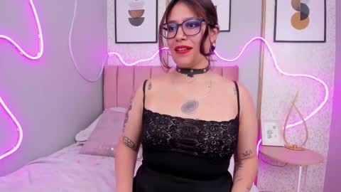amararivero online show from October 2025 12:42:02 AM