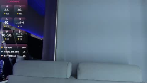 Snapshot of amarettho chatting on December 2025 07:53:02 PM Emily online show from December 2025 07:53:02 PM