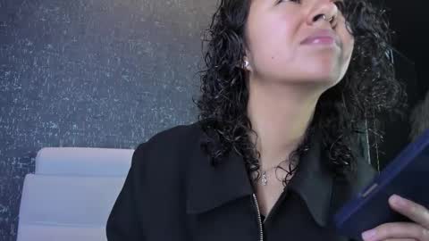 Snapshot of amarettho chatting on December 2025 12:21:01 PM Emily online show from December 2025 12:21:01 PM