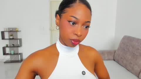 Snapshot of amatiistur chatting on April 2026 07:19:01 PM Tammy online show from April 2026 07:19:01 PM
