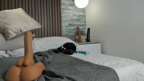 AMATISTA online show from January 2025 01:02:01 AM