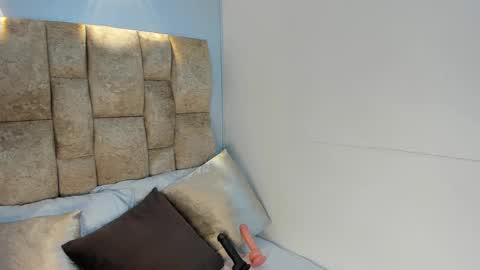 AMATISTA online show from October 2025 08:44:01 PM