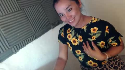 Snapshot of amayafucks1 chatting on May 2026 09:17:02 AM Amaya online show from May 2026 09:17:02 AM