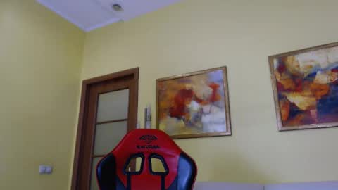 amazing_agness online show from April 2026 09:37:01 AM