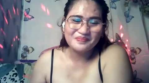 Snapshot of amazing_angel22 chatting on March 2026 04:26:01 PM amazing angel online show from March 2026 04:26:01 PM