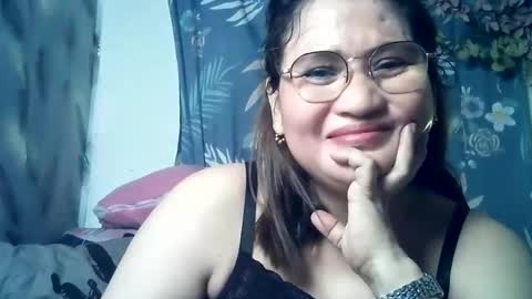 Snapshot of amazing_angel22 chatting on April 2026 09:48:01 AM amazing angel online show from April 2026 09:48:01 AM