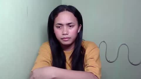 YELLA online show from December 2025 03:13:01 AM