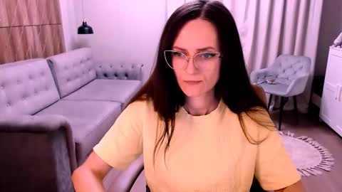 Izza online show from December 2025 09:58:02 AM