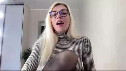 Snapshot of amazingkelly chatting on March 2026 10:29:02 AM Kelly online show from March 2026 10:29:02 AM