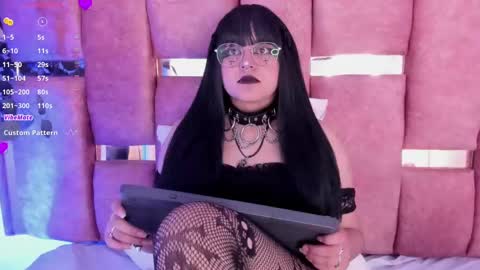   online show from September 2025 07:03:02 PM