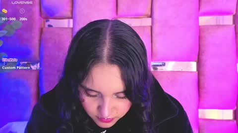   online show from November 2025 06:29:02 PM