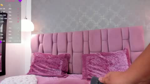 Snapshot of ambar_lee14 chatting on April 2026 12:17:02 PM Ambar online show from April 2026 12:17:02 PM