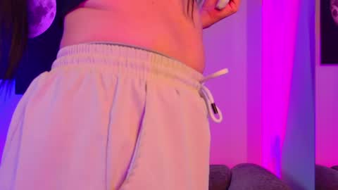 Snapshot of ambar_midnigth chatting on June 2026 03:11:02 AM ambar_midnigth online show from June 2026 03:11:02 AM