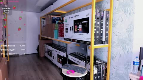 Snapshot of ambarina_ chatting on April 2026 01:41:01 PM Ambarina online show from April 2026 01:41:01 PM