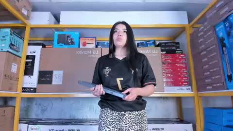 Snapshot of ambarina_ chatting on June 2026 11:30:02 AM Ambarina online show from June 2026 11:30:02 AM