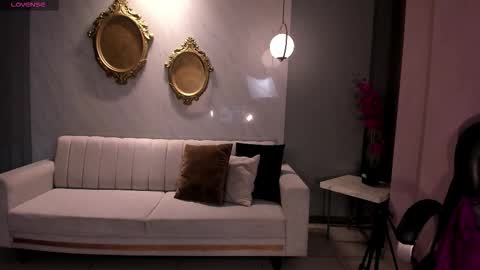 Ambar  online show from November 2025 11:47:01 AM