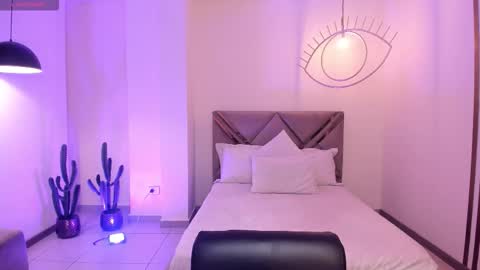 Ambar  online show from January 2026 12:07:02 PM