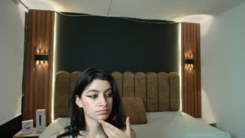 Snapshot of ambarlee_ chatting on April 2026 12:02:01 PM AMBAR LEE online show from April 2026 12:02:01 PM