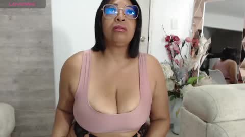 Snapshot of ambarsofhia chatting on May 2026 09:33:01 PM Amber Sofhia online show from May 2026 09:33:01 PM