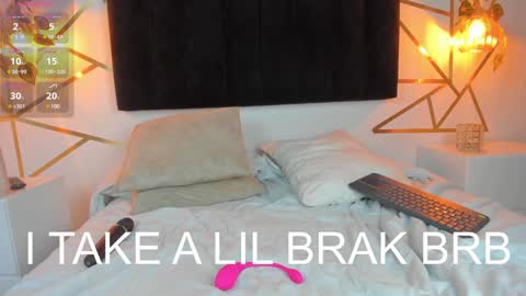 Amber online show from February 2025 11:24:01 PM