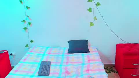 Snapshot of ambel_rose chatting on March 2025 03:45:01 AM ambel_rose online show from March 2025 03:45:01 AM