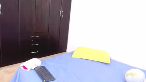 Snapshot of ambel_rose chatting on November 2025 06:46:02 PM ambel_rose online show from November 2025 06:46:02 PM