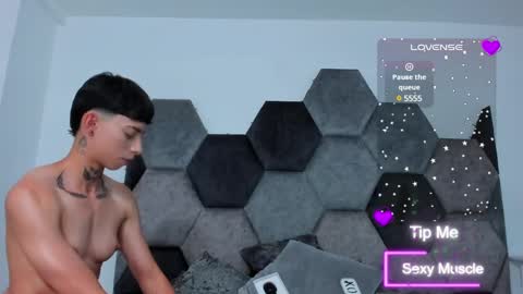 Amber  online show from February 2025 04:46:02 PM