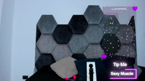 Amber  online show from March 2025 05:11:02 PM