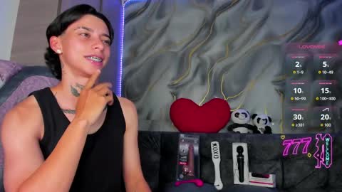 Snapshot of amber_adams_ chatting on May 2026 10:50:02 PM Amber online show from May 2026 10:50:02 PM