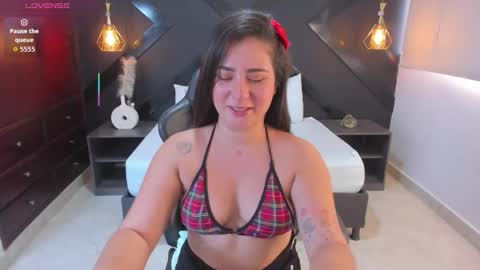 A M B E R online show from December 2025 12:45:01 PM