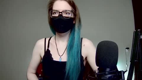 Amber non-nude model online show from January 2025 12:21:02 AM