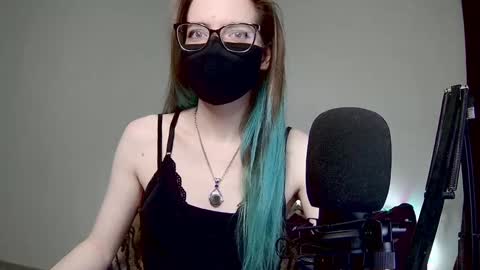 Amber non-nude model online show from February 2025 09:02:01 PM