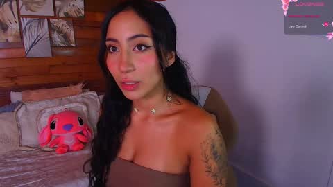 amber_curly online show from December 2025 09:57:01 PM