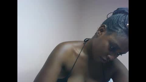 amber_cutie2 online show from March 2026 01:27:02 PM