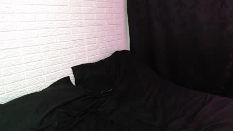 Snapshot of amber_rouss chatting on January 2025 04:54:02 AM ROUSS online show from January 2025 04:54:02 AM