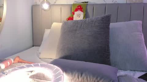 Amber online show from December 2025 12:50:02 AM