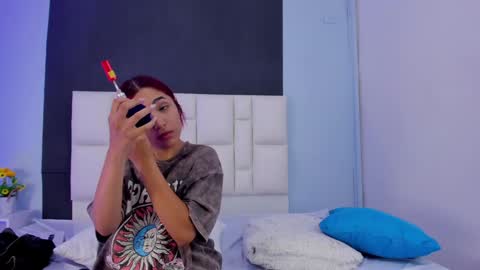 Amber Baker  online show from December 2024 05:33:02 PM
