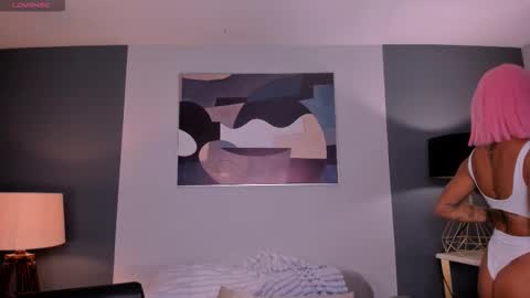  Amber   online show from September 2025 07:25:02 PM