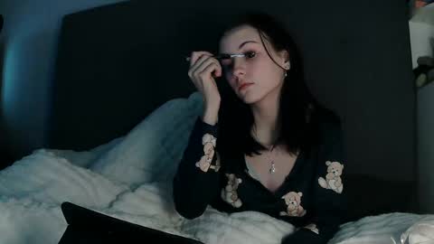 AmberIsPurple online show from February 2025 07:49:01 PM