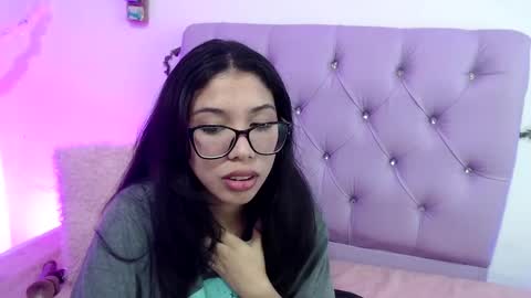 Amber Jeong online show from January 2025 01:31:01 AM