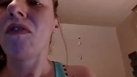 Snapshot of amberjohnson1387 chatting on September 2025 08:35:01 PM amberjohnson1387 online show from September 2025 08:35:01 PM