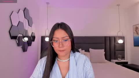 Snapshot of amberlewis_ chatting on October 2025 03:10:02 AM Amber online show from October 2025 03:10:02 AM